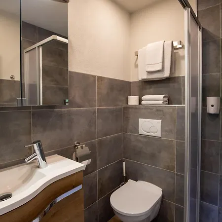 Tyrol Hotell 3*