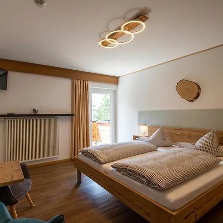 Tyrol Hotel