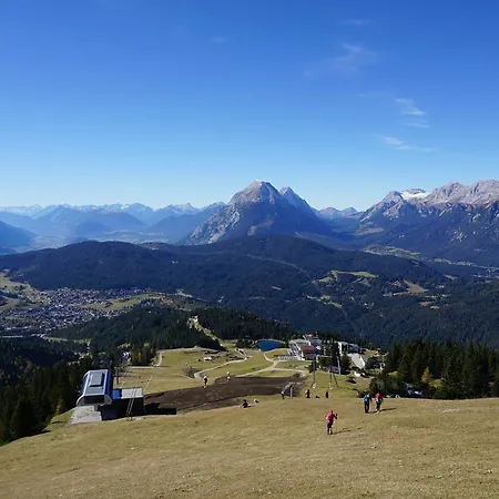 Hotel Tyrol 3*