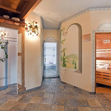 Tyrol Hotel 3*