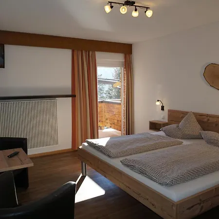 Tyrol Hotel 3*