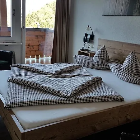 Hotel Tyrol 3*